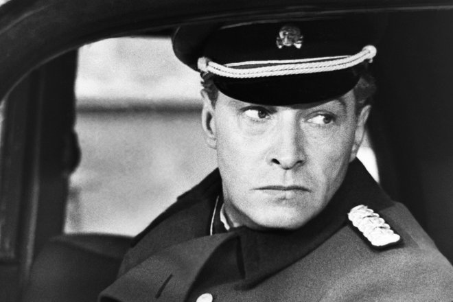 Вячеслав Тихонов в многосерийном фильме «Семнадцать мгновений весны» Вячеслав Тихонов в многосерийном фильме «Семнадцать мгновений весны»