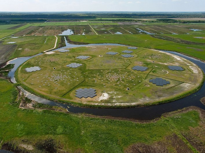 комплекс LOFAR вид сверху комплекс LOFAR вид сверху