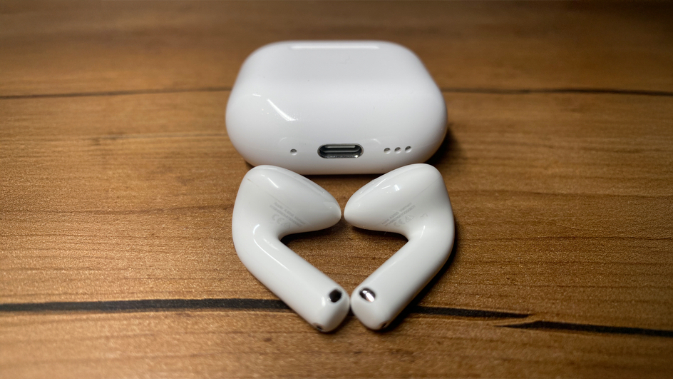 Наушники Apple AirPods 4