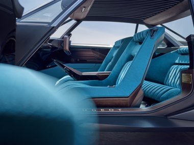 slide image for gallery: 23755 | Peugeot e-Legend