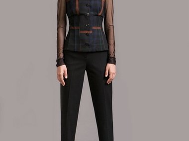 Slide image for gallery: 3312 | Комментарий lady.mail.ru: Классические брюки, блузка и жилет из плотного текстил от Nickolia Morozov