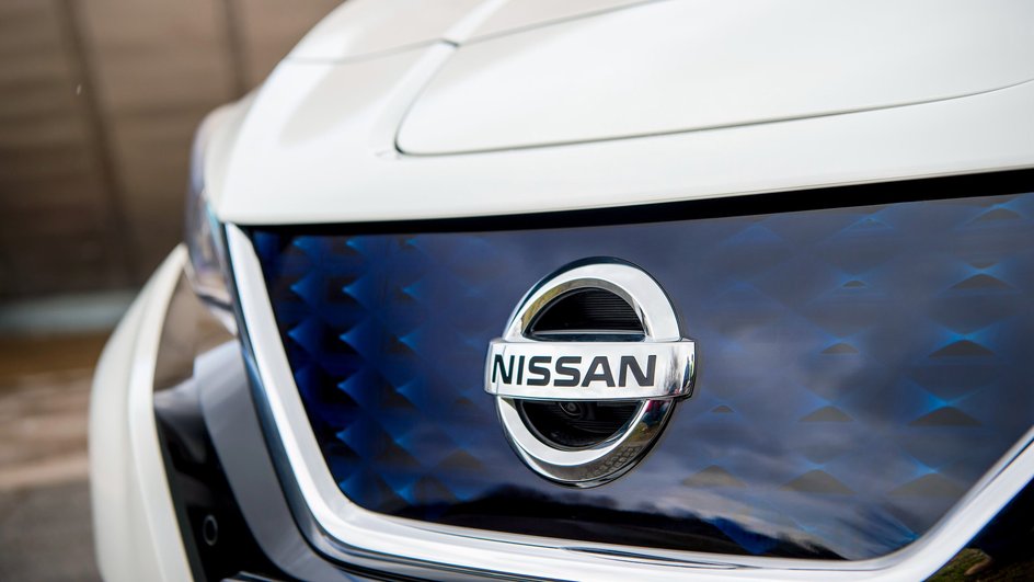 Логотип Nissan Leaf Логотип Nissan Leaf