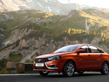 slide image for gallery: 18100 | Lada Vesta