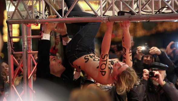 Активистка FEMEN Активистка FEMEN