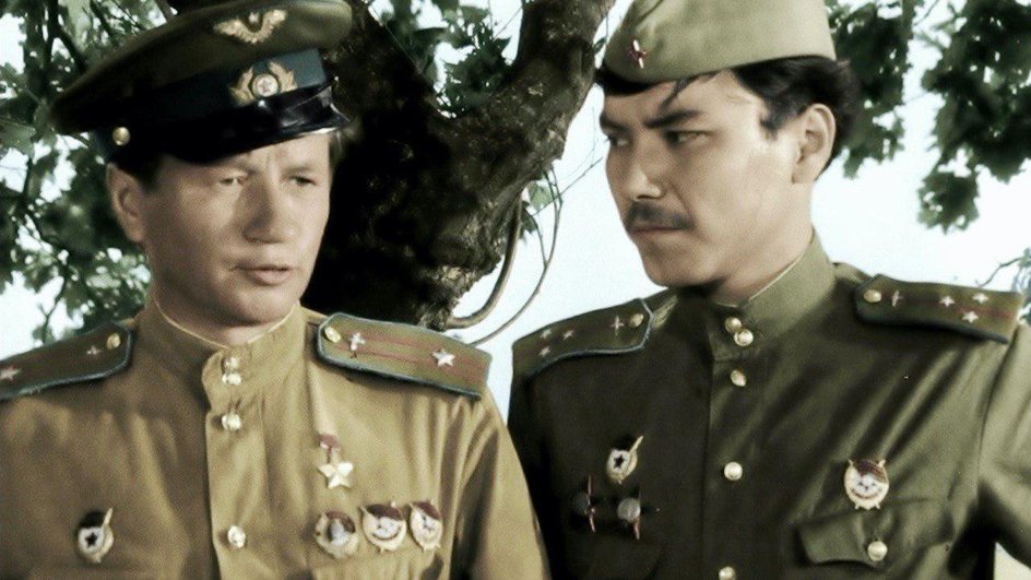 Кадр из фильма «В бой идут одни “старики”»