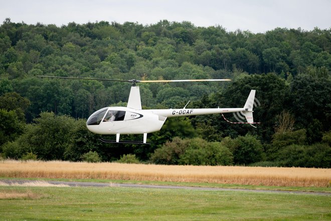 Вертолет Robinson R44