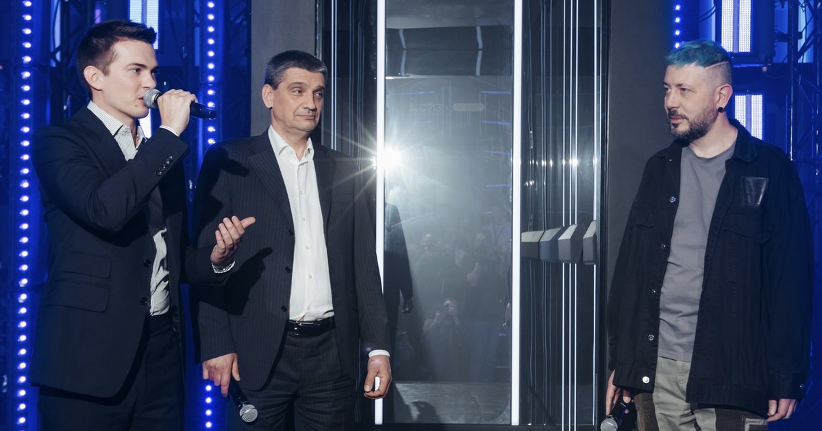 Артемий Лебедев представил умный говорящий лифт (фото)