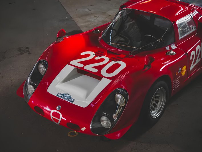 Гоночная Alfa Romeo Гоночная Alfa Romeo