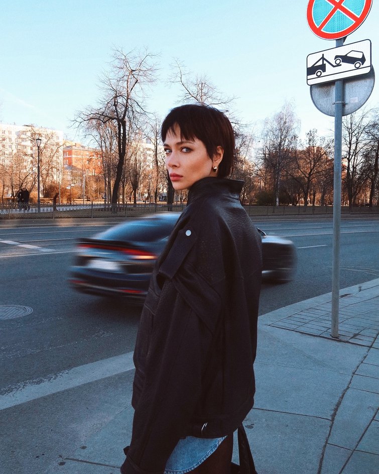 Настасья Самбурская Настасья Самбурская