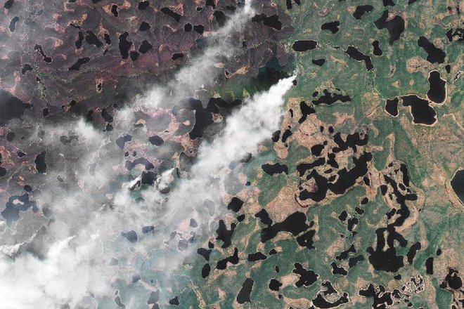 Спутники Роскосмоса продолжают мониторинг пожаров в Якутии