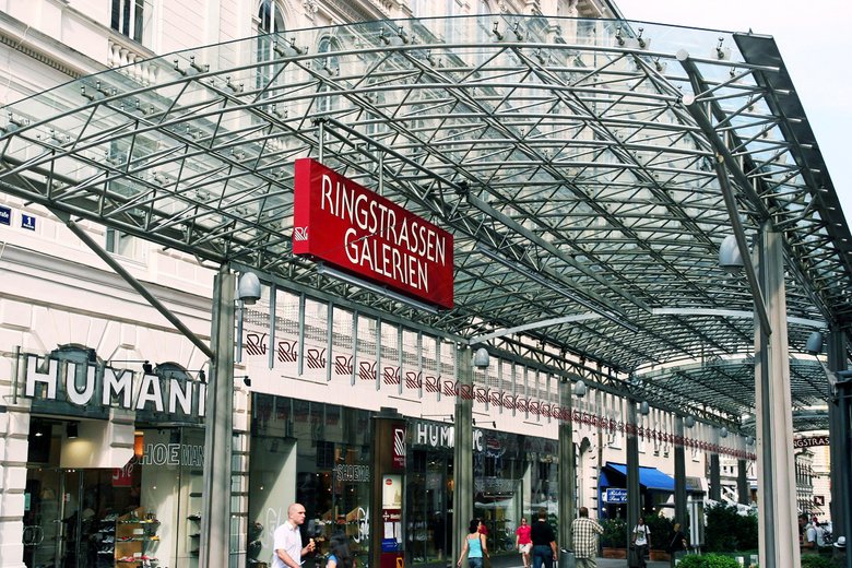 В торговом центре Ringstrassen Galerien представлены 60 отделов австрийских и международных марок