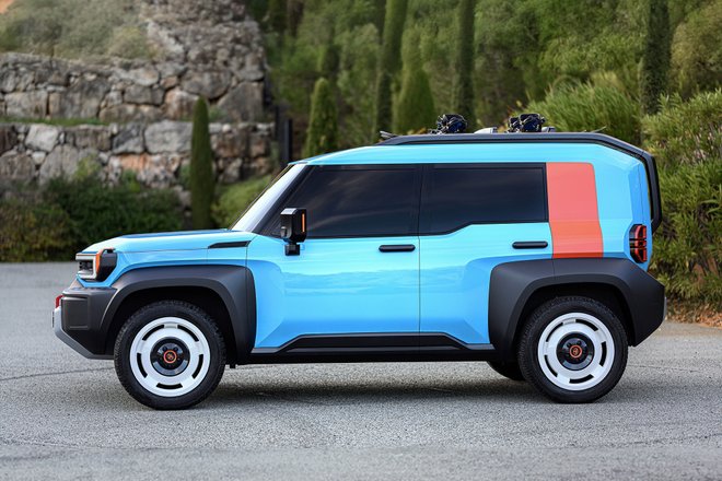 Toyota Compact Cruiser EV