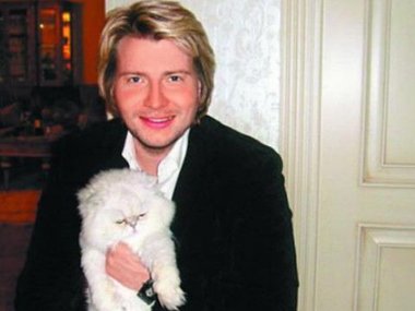 Николай Басков и кошка его родителей Луиза.