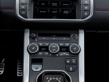 slide image for gallery: 18273 | Салон Range Rover Evoque