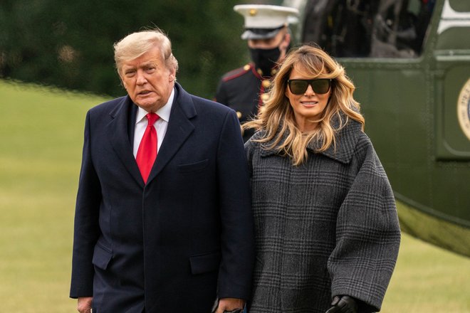 Трампы и другие: пары, которые не показывают чувств на публике Трампы и другие: пары, которые не показывают чувств на публике