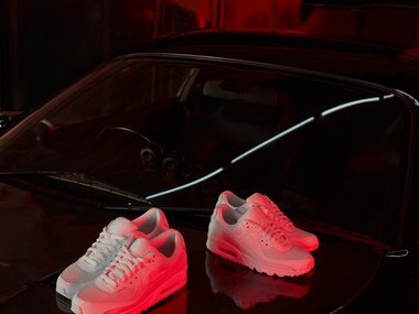 Slide image for gallery: 12477 | Лукбук  Street Beat и Nike Air Max 90