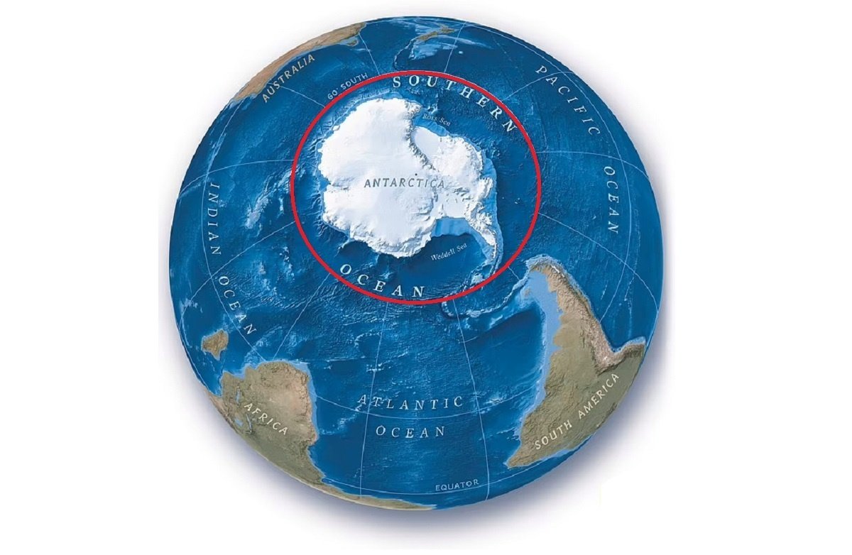 Назвали южным океаном. Океаны земли. Океаны на глобусе. Южный океан. Южный океан земли.