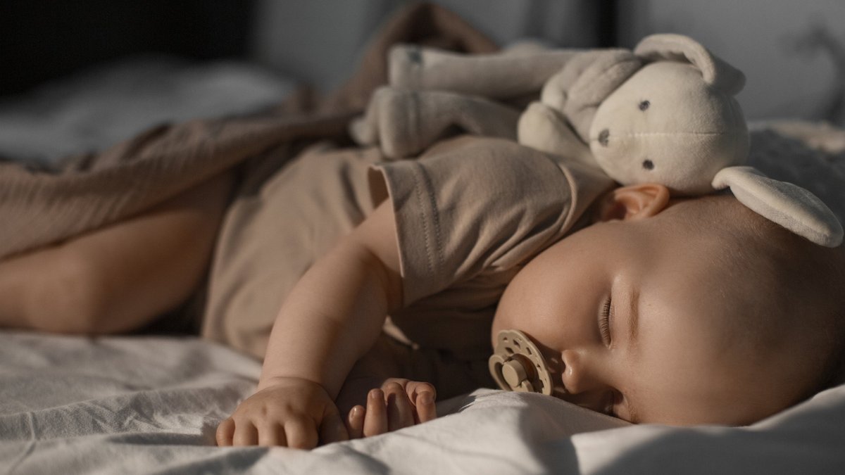 Сон ребенка в 4 месяца – сколько должен спать 4-х месячный ребенок | Сон малыша в 4 месяца