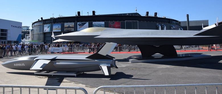 Макет истребителя следующего поколения на Парижском авиасалоне в 2019 году / Wikimedia, Tiraden, CC BY-SA 4.0