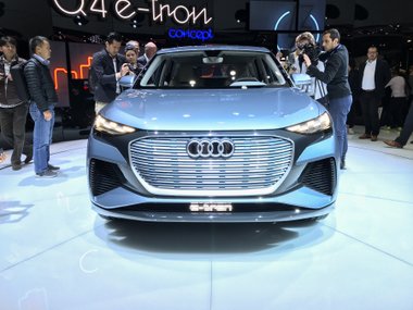 slide image for gallery: 24178 | Audi Q4 e-tron