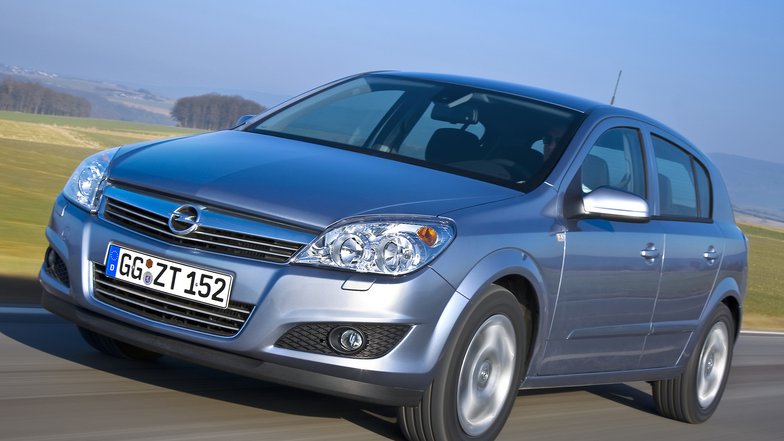 slide image for gallery: 28428 | Opel Astra H