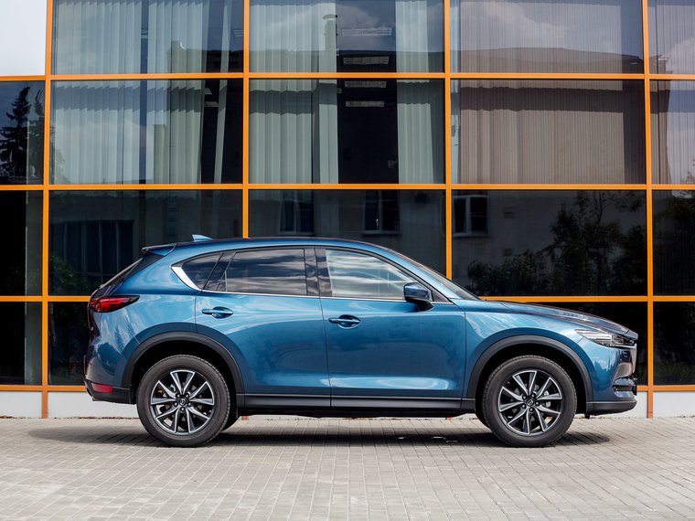 slide image for gallery: 24563 | Mazda CX-5