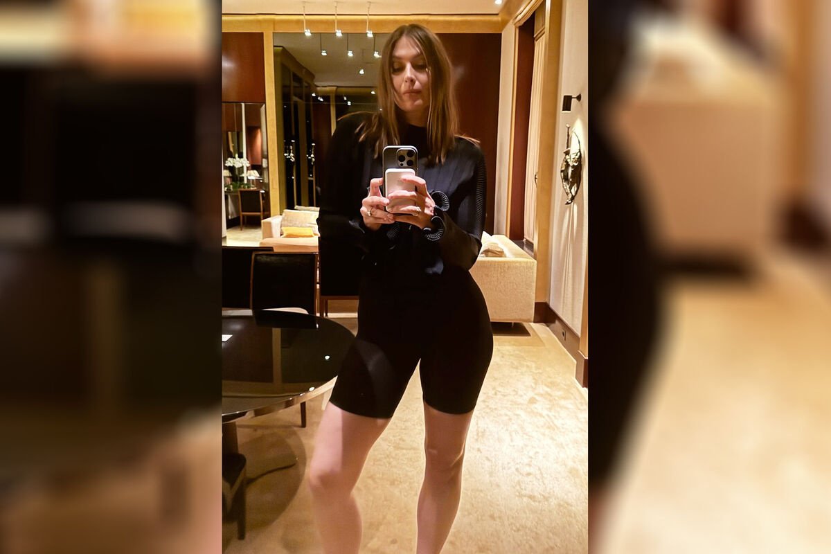 38-летняя Мария Шарапова показала фигуру в велосипедках