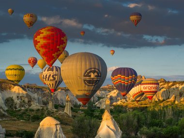 slide image for gallery: 23671 | На большом воздушном шаре