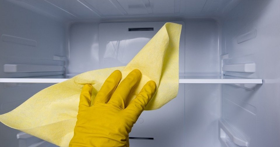 7 кухонных предметов, которые часто забывают отмыть во время уборки (а они грязные)