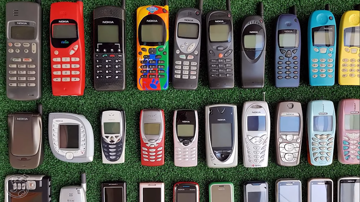 Какие 1 телефоны появились. Нокиа модели телефонов 2000х. Нокиа кнопочный CDMA 2000-Х. Модели нокиа кнопочные 2000х. Линейка сотовых телефонов Nokia 3311.