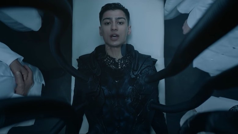 Matrang в клипе на песню «Медуза» Matrang в клипе на песню «Медуза»