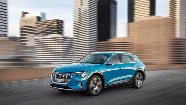 slide image for gallery: 26118 | Audi e-tron