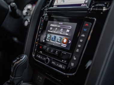 slide image for gallery: 27132 | Детали салона Infiniti QX80