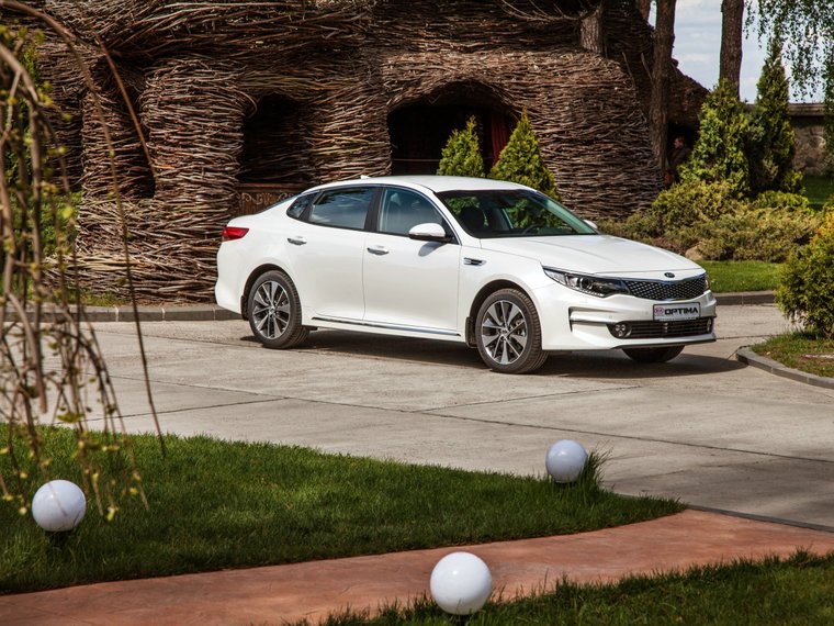 slide image for gallery: 27417 | Kia Optima IV