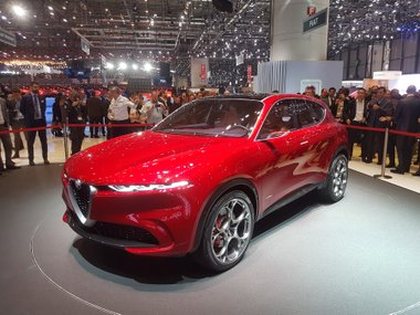 slide image for gallery: 24204 | Alfa Romeo Tonale