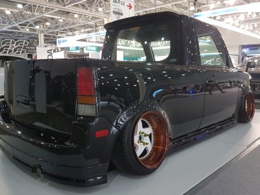 slide image for gallery: 23733 | Неформалы московской автомобильной выставки. Прочие японцы