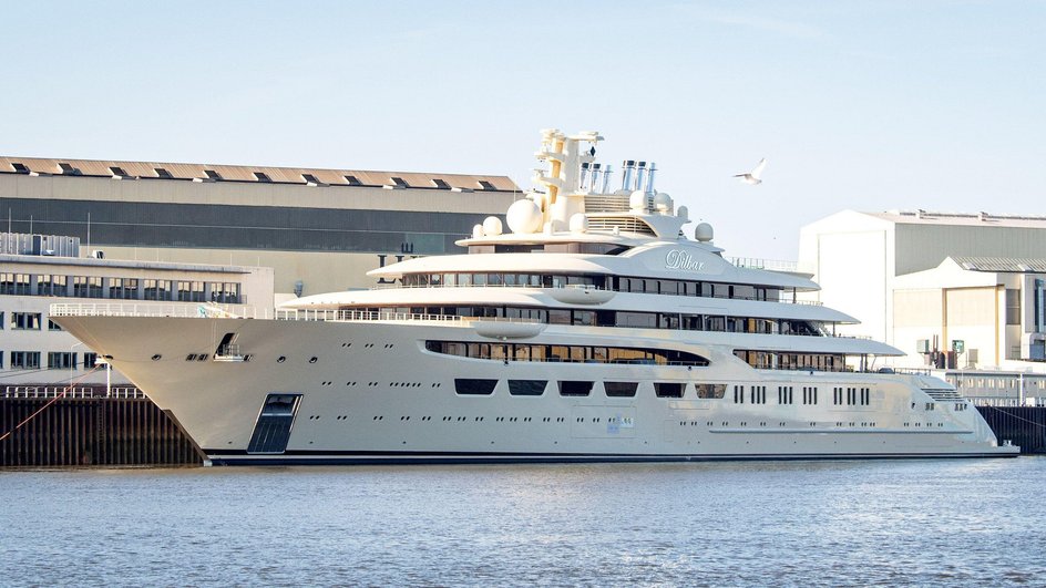 Яхта Dilbar