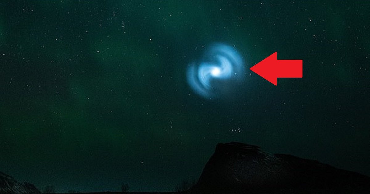 Фото с загадочной спиралью в небе разлетелись по сети: что это