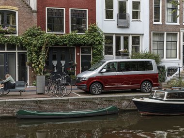 slide image for gallery: 25799 | VW
