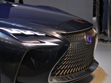 slide image for gallery: 18634 | Lexus LF-FC