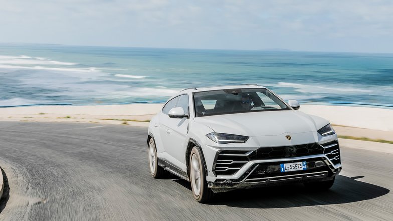 slide image for gallery: 24293 | Lamborghini Urus