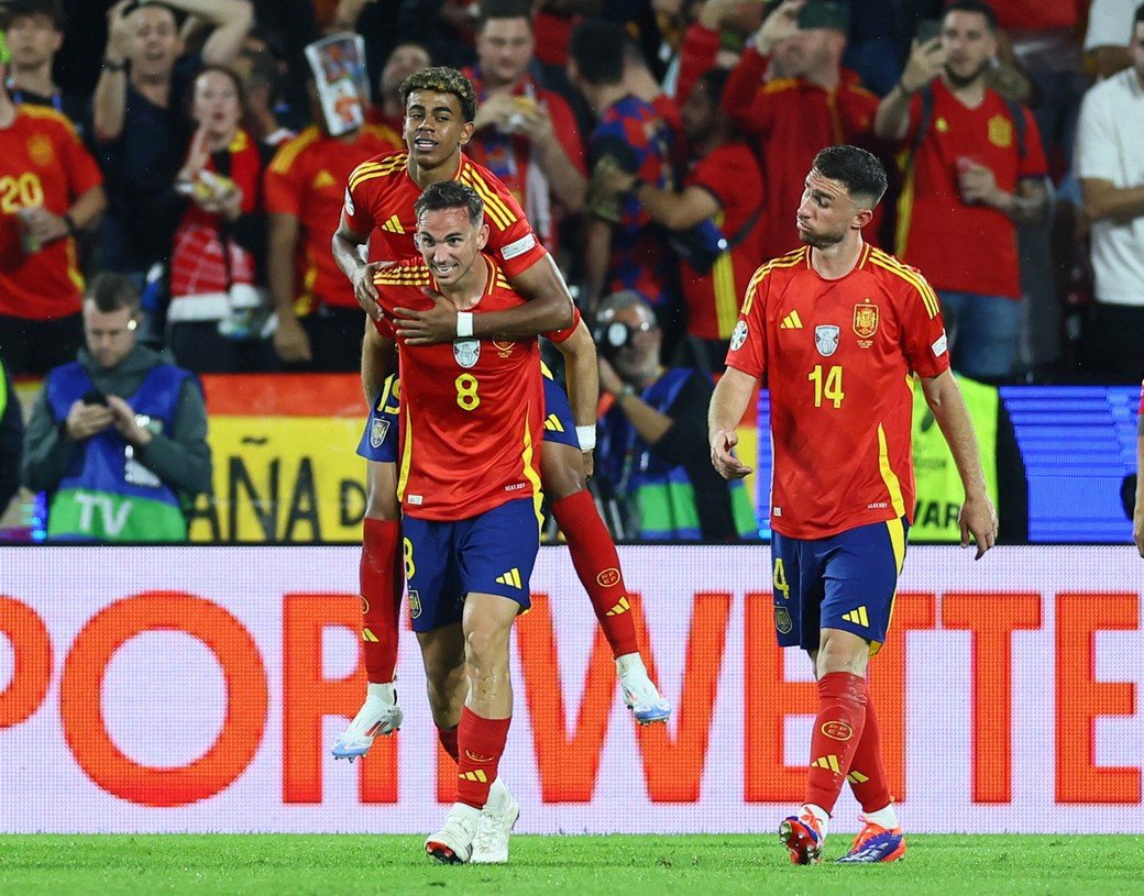 Испания повторила рекорд России по ударам на Евро в первом тайме
