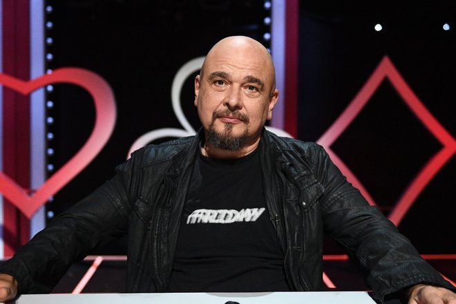 Сергей Трофимов в шоу «Три аккорда» Сергей Трофимов в шоу «Три аккорда»