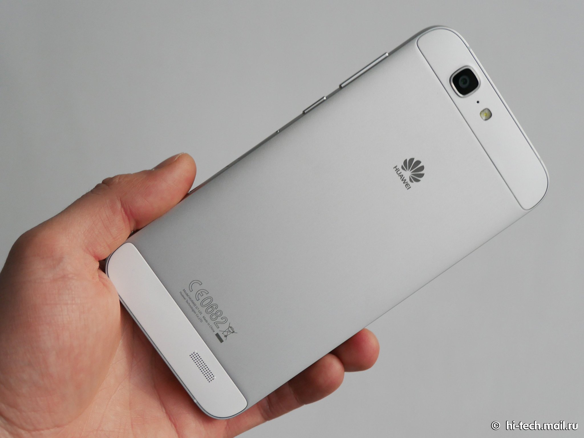 Обзор Huawei Ascend G7: металлический смартфон с емким аккумулятором -  Hi-Tech Mail.ru