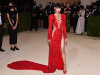 Content image for: 523319 | Самые яркие наряды Met Gala 2021