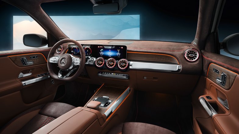 slide image for gallery: 24334 | Mercedes-Benz GLB