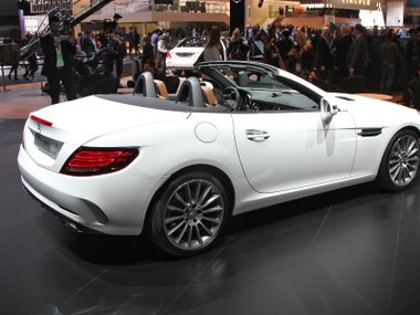slide image for gallery: 19746 | Mercedes-Benz SLC