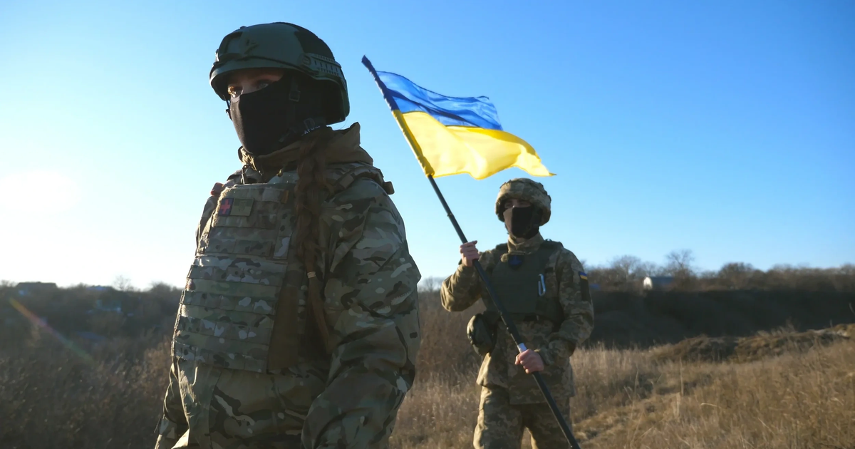 Во Франции сообщили о сотнях бойцов ВСУ, использующих нацистскую символику
