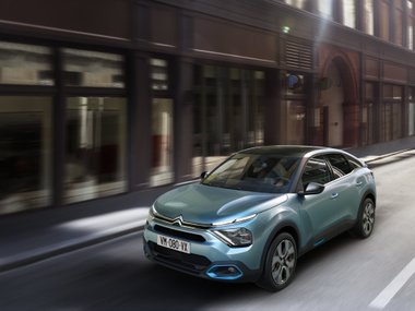 slide image for gallery: 26182 | Citroen C4 и ë-C4