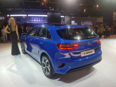 slide image for gallery: 23726 | Kia
